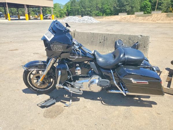 2014 HARLEY-DAVIDSON FLHTK