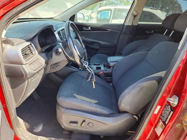 2019 KIA SORENTO L, LX, S