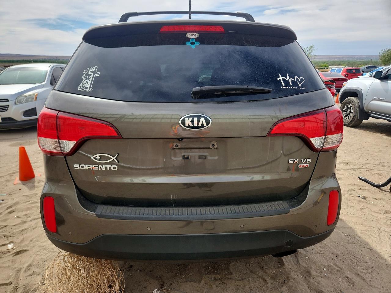 2015 KIA SORENTO GLS