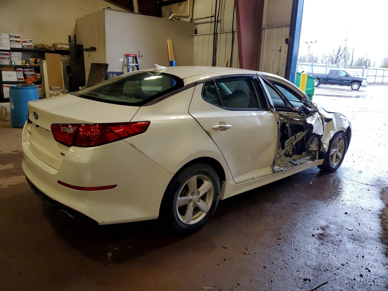 2015 KIA OPTIMA GL - Middle-low