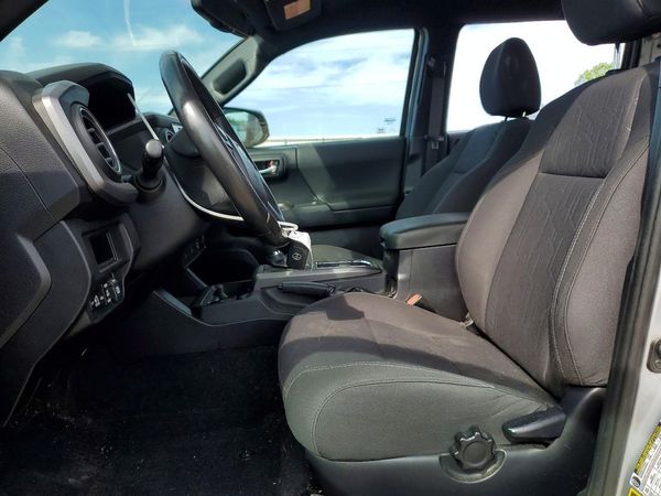 2017 TOYOTA TACOMA