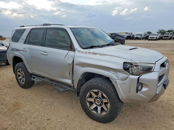 2018 TOYOTA 4RUNNER