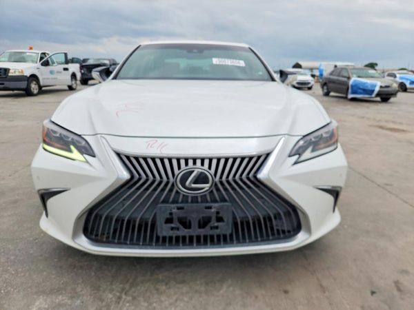 2019 LEXUS ES 350