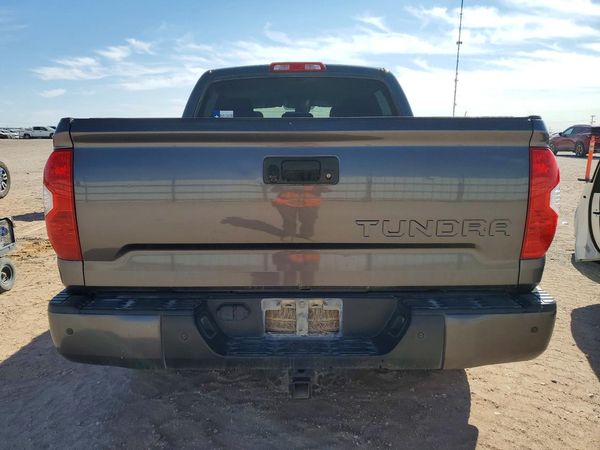 2018 TOYOTA TUNDRA SR5
