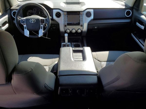 2018 TOYOTA TUNDRA SR5