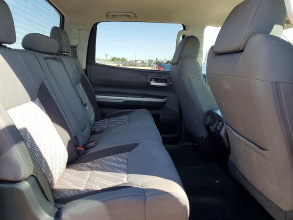 2018 TOYOTA TUNDRA SR5