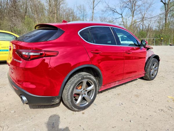 2018 ALFA ROMEO STELVIO