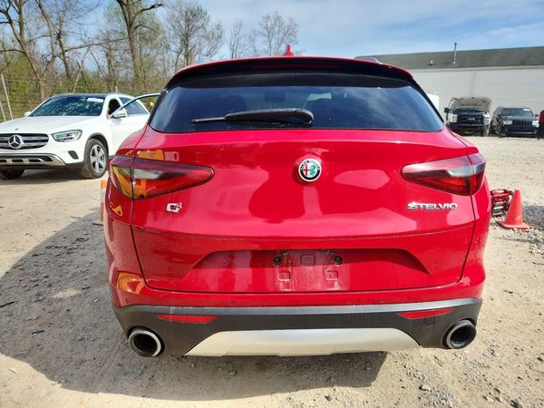2018 ALFA ROMEO STELVIO