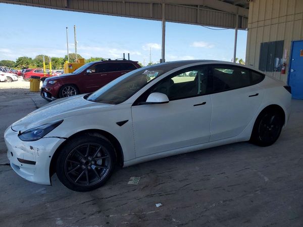 2021 TESLA MODEL 3