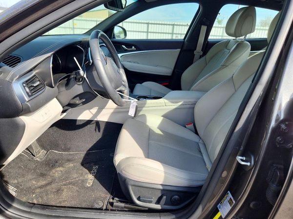 2023 GENESIS G70