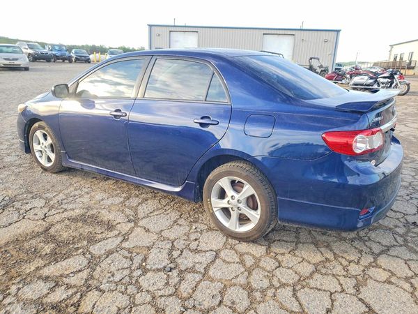 2013 TOYOTA COROLLA
