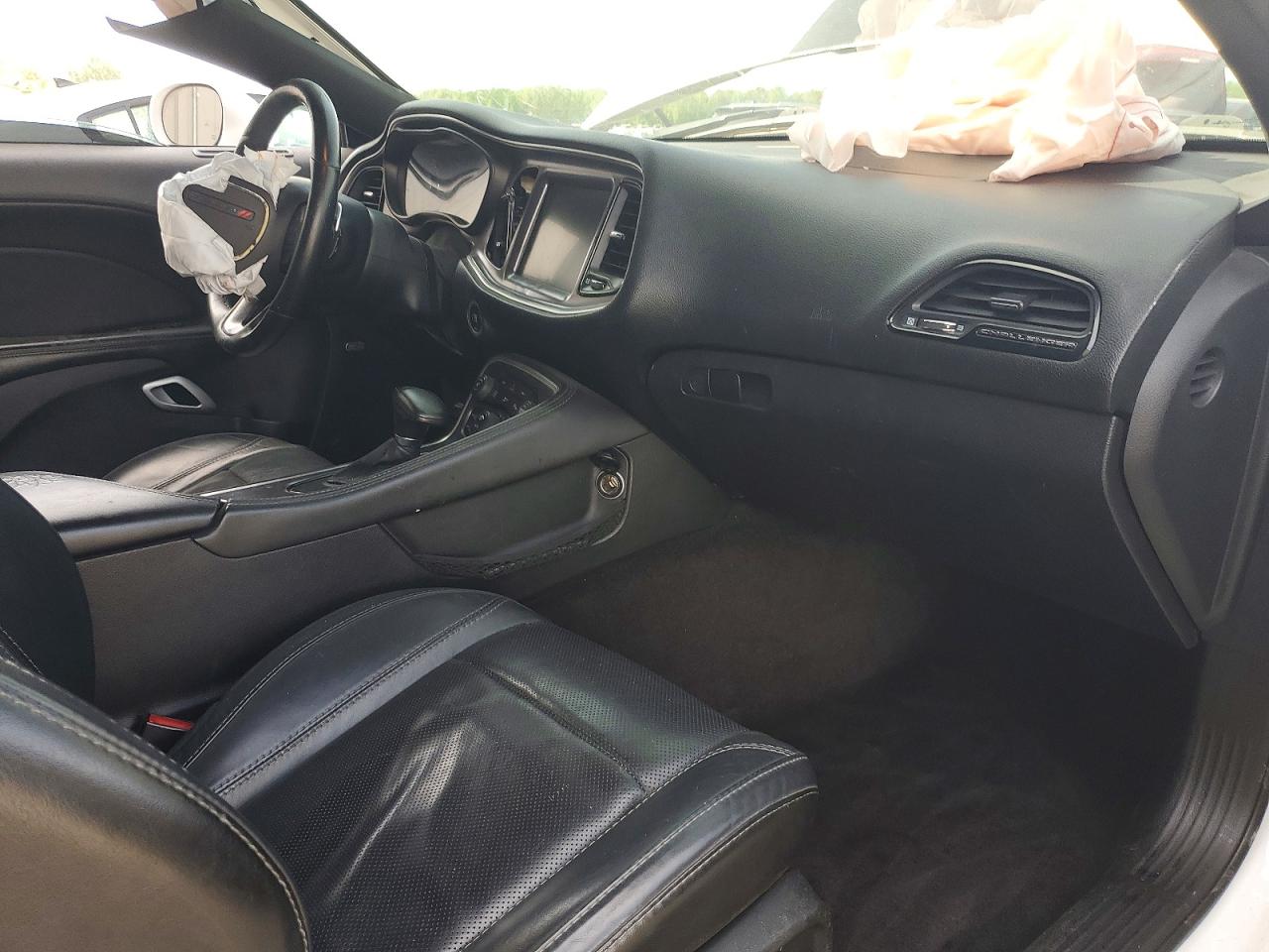 2016 DODGE CHALLENGER SXT