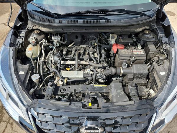 2024 NISSAN KICKS