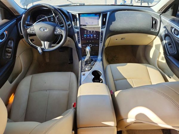 2017 INFINITI Q50