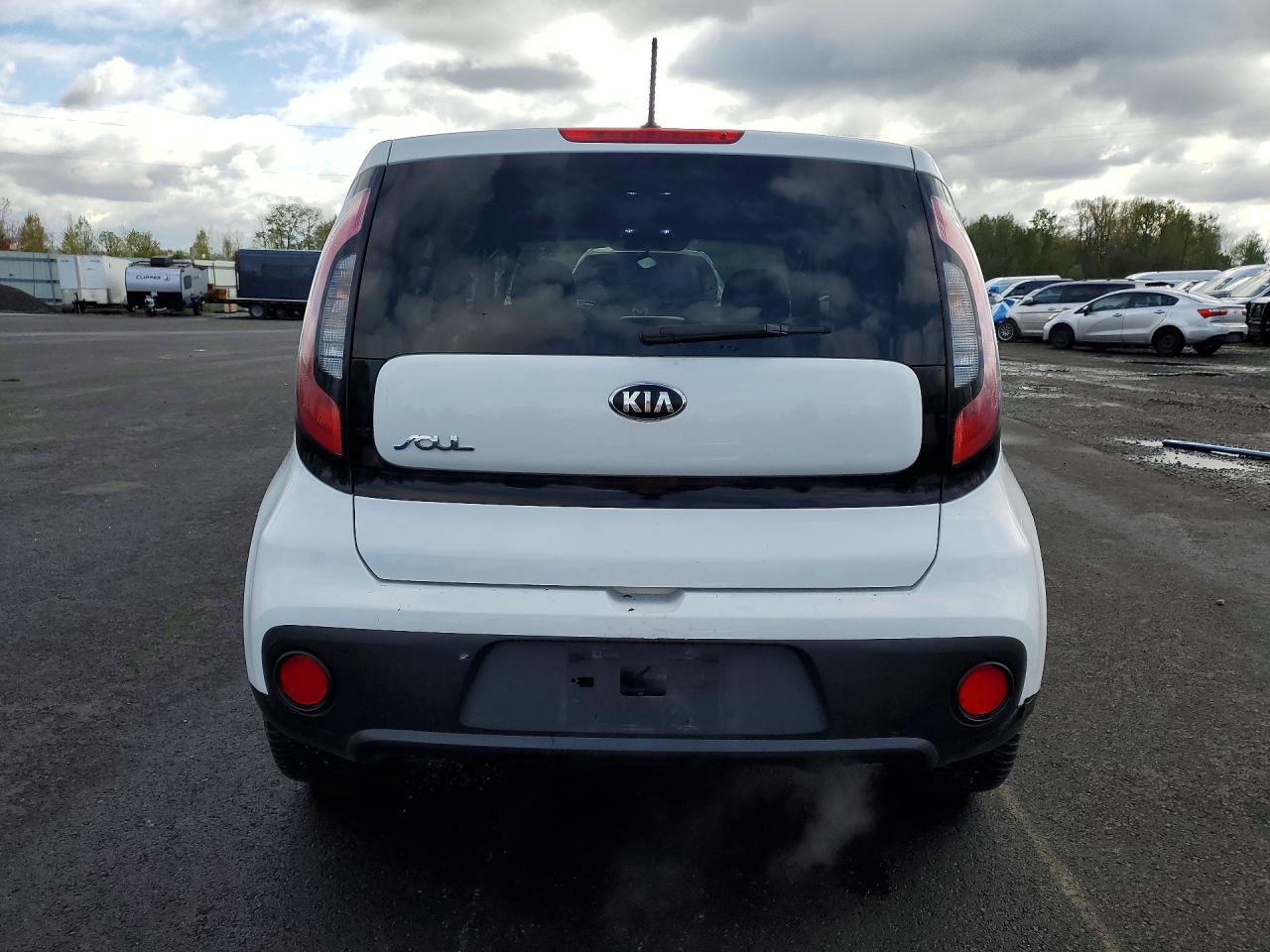2017 KIA SOUL Base