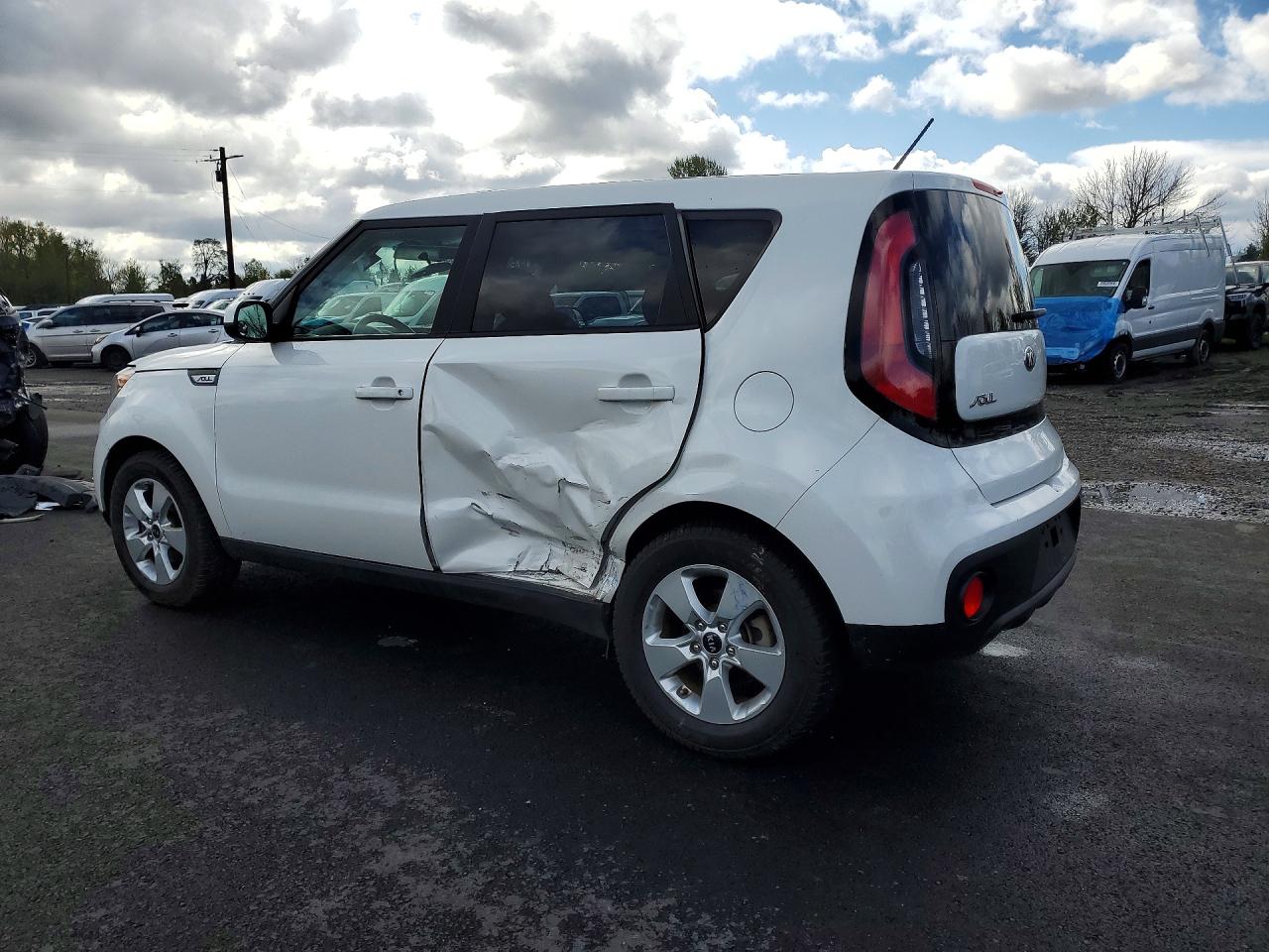 2017 KIA SOUL Base