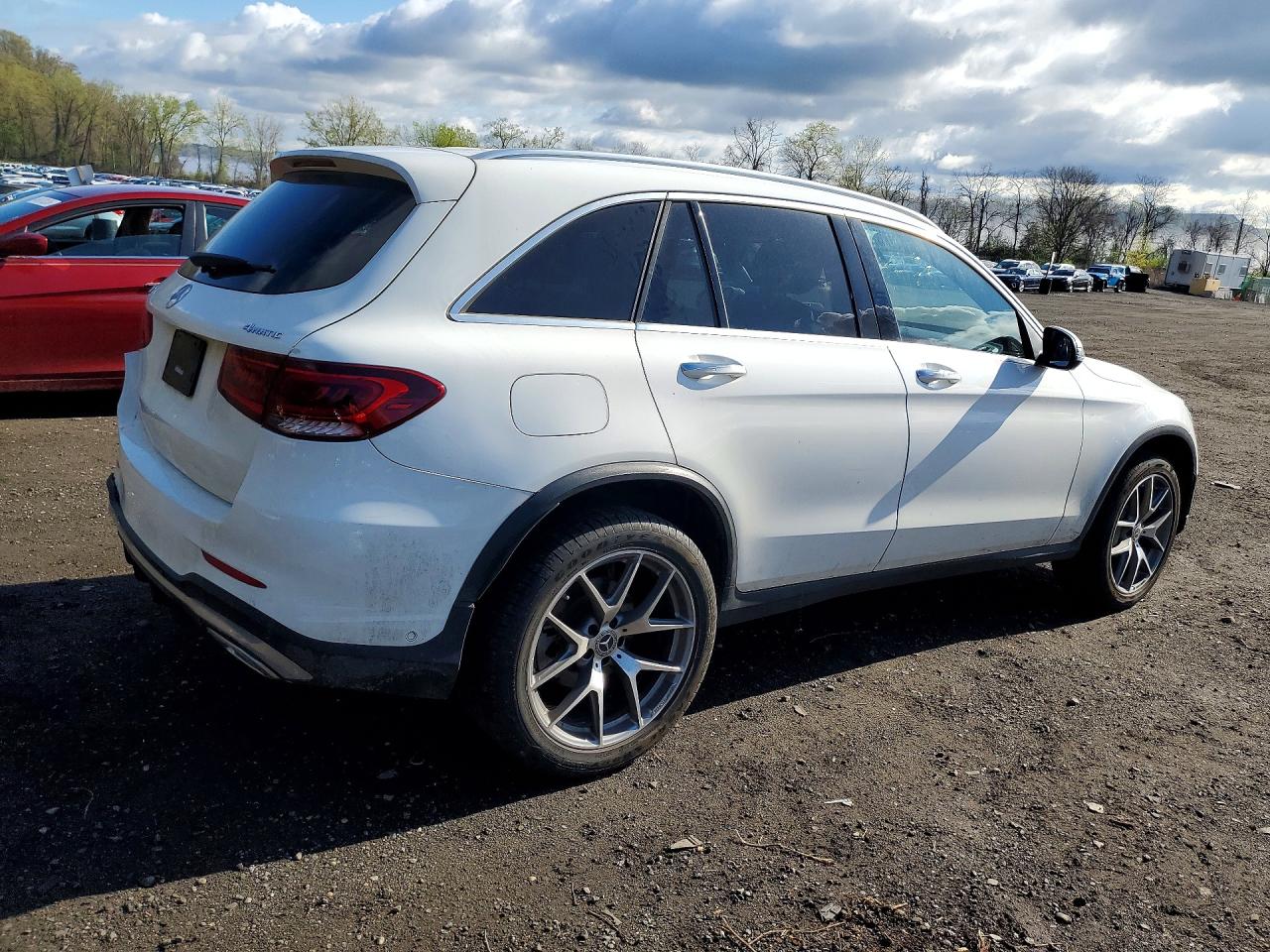 2022 MERCEDES-BENZ GLC