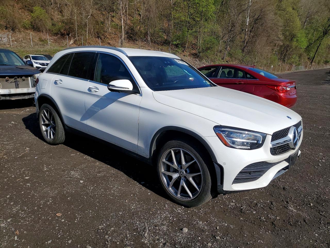 2022 MERCEDES-BENZ GLC