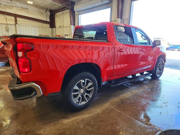 2024 CHEVROLET SILVERADO LT