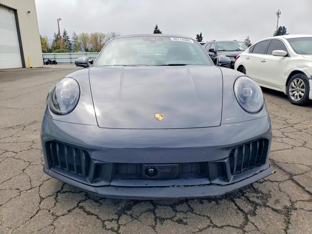 2025 PORSCHE 911