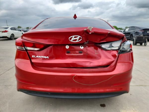 2018 HYUNDAI ELANTRA