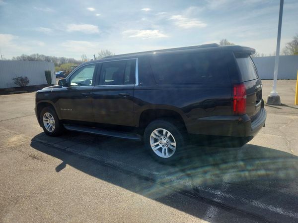 2017 CHEVROLET SUBURBAN LT