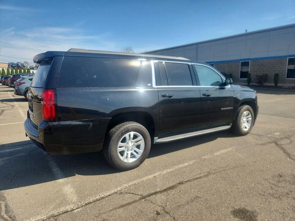 2017 CHEVROLET SUBURBAN LT