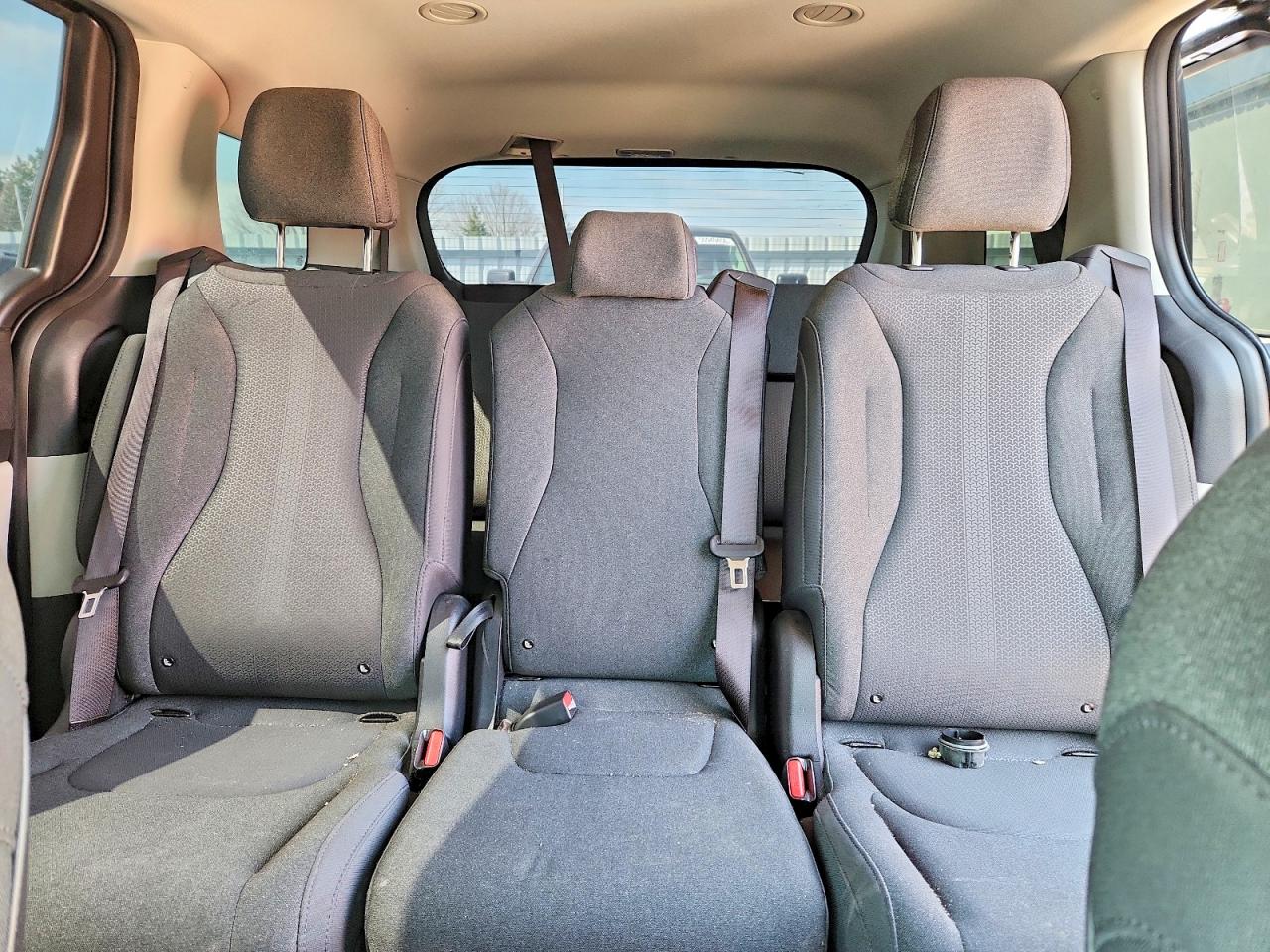 2023 KIA CARNIVAL LX LX, LX Seat Package