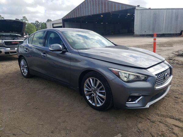 2021 INFINITI Q50 LUXE