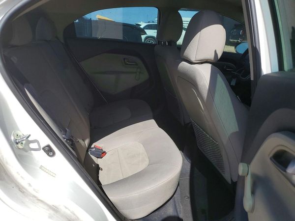 2015 KIA RIO GL - Middle-low