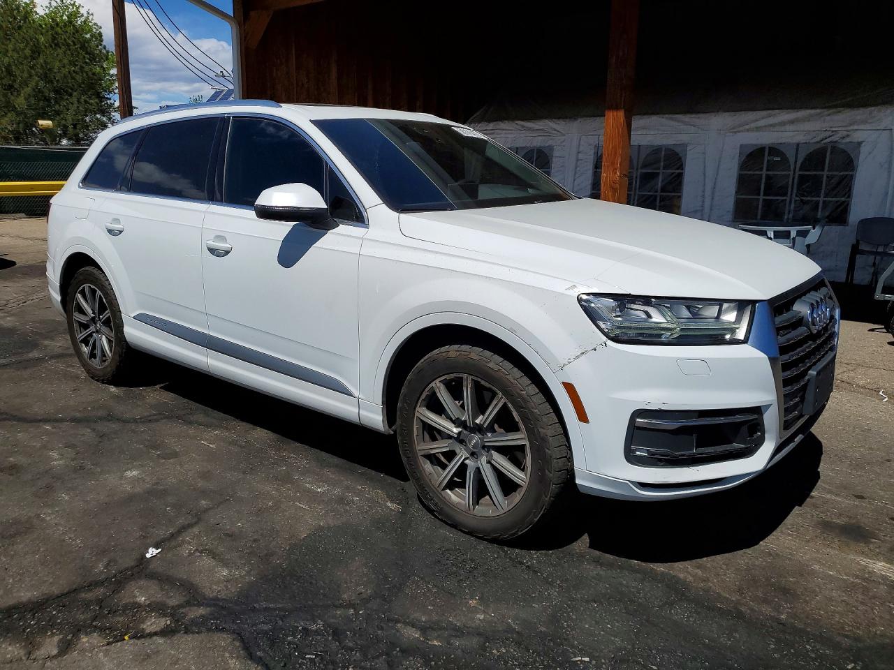 2017 AUDI Q7 quattro Prestige