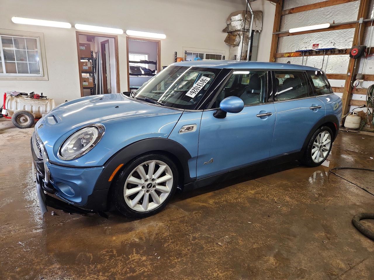 2018 MINI COOPER