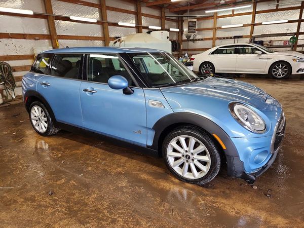 2018 MINI COOPER