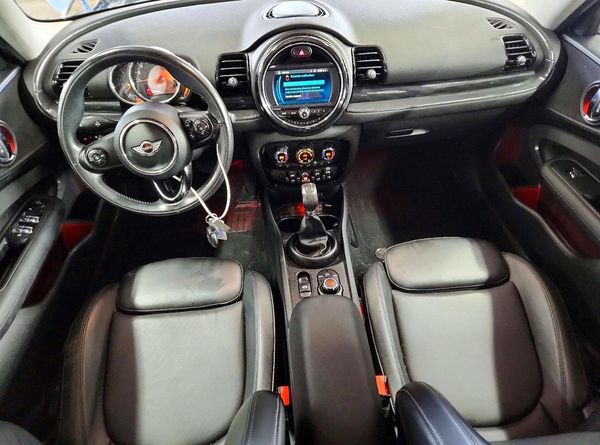 2018 MINI COOPER