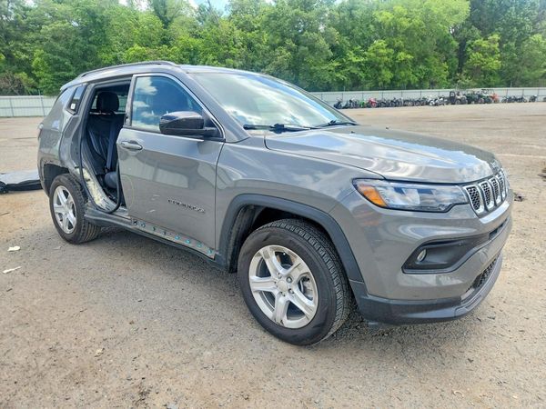 2023 JEEP COMPASS North, Latitude