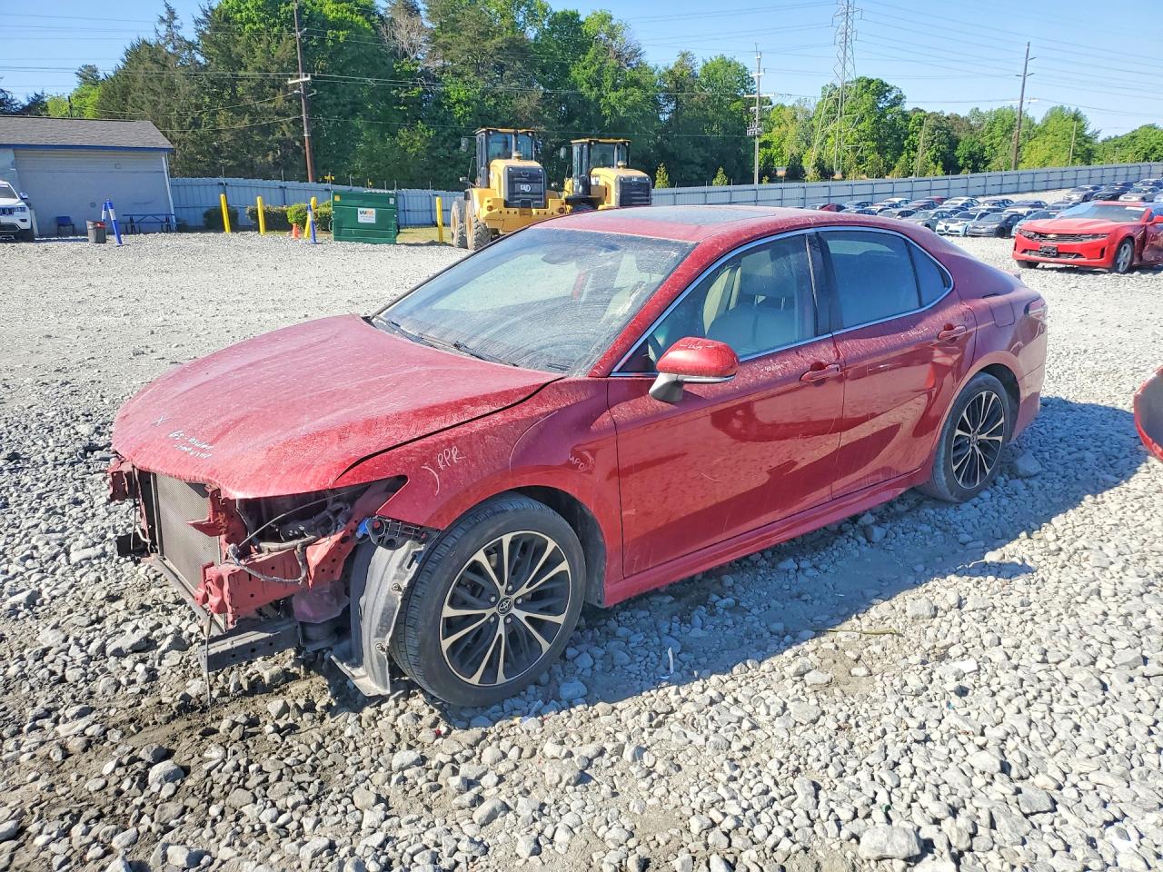2019 TOYOTA CAMRY L/LE/SE/XLE — Front 3/4