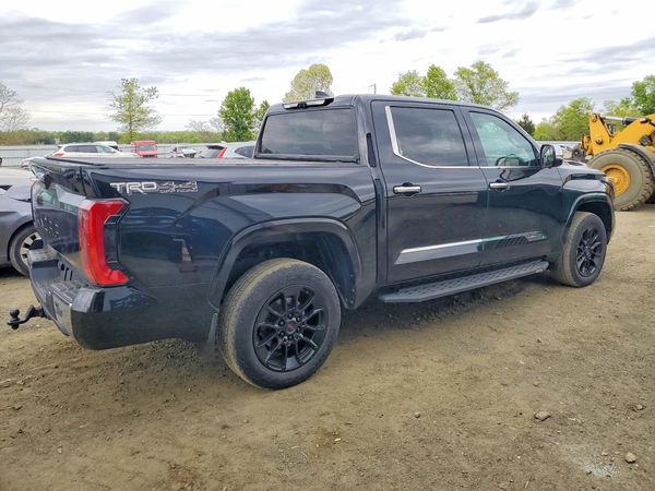 2023 TOYOTA TUNDRA