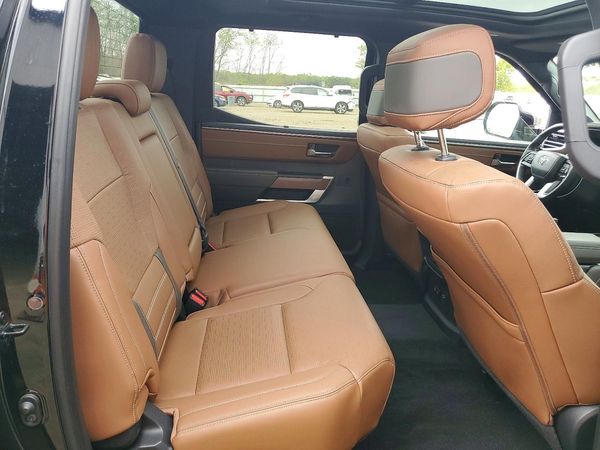 2023 TOYOTA TUNDRA