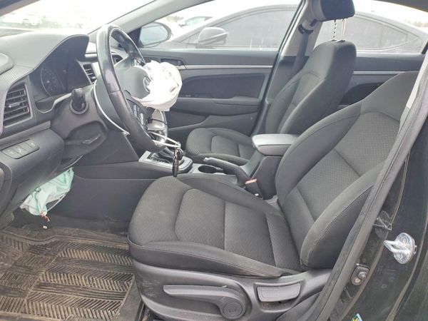 2019 HYUNDAI ELANTRA — DENT