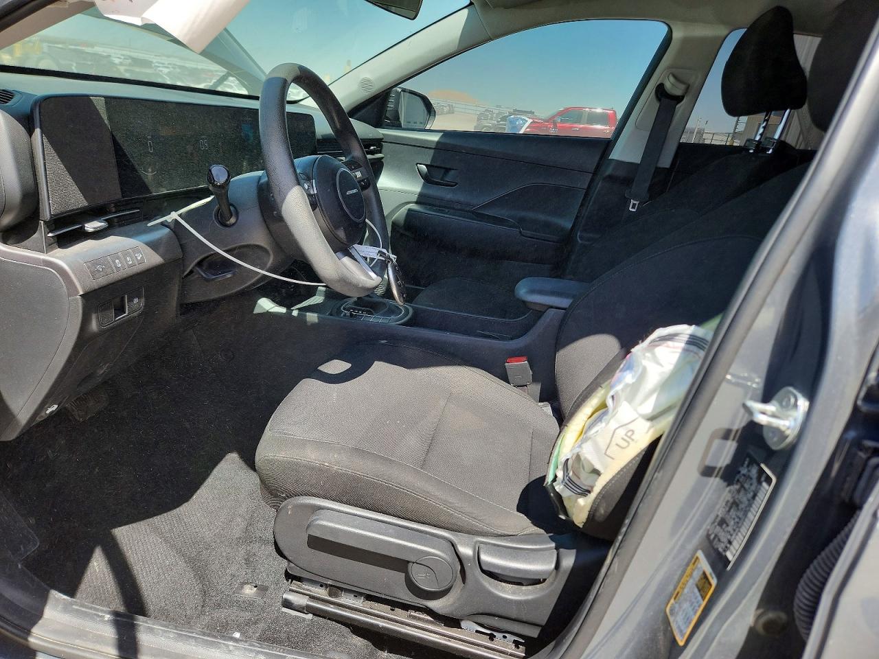 2024 HYUNDAI KONA SE