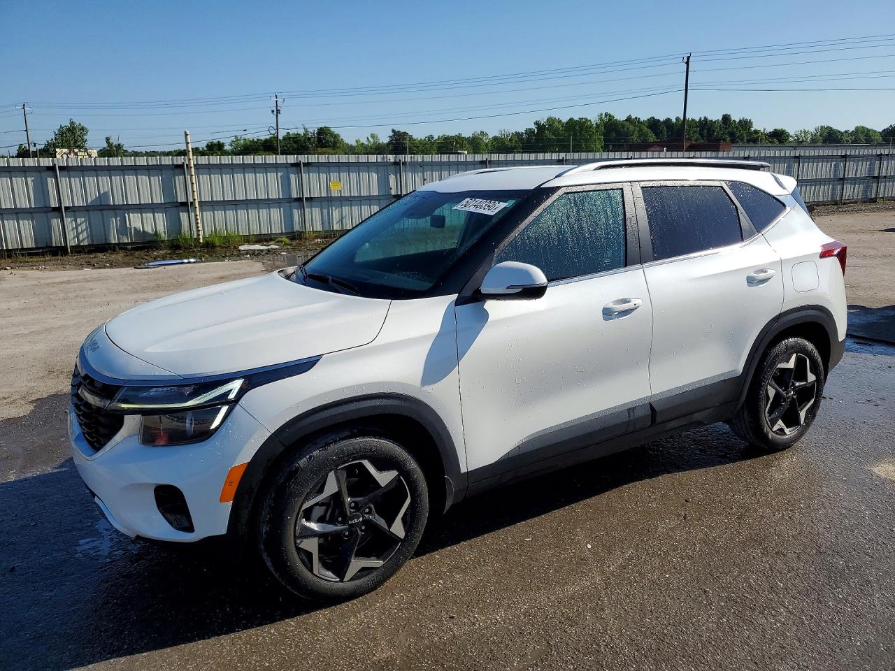 2024 KIA SELTOS EX