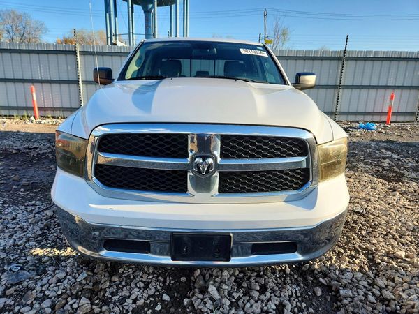 2013 RAM 1500 SLT QUAD CAB 4X4