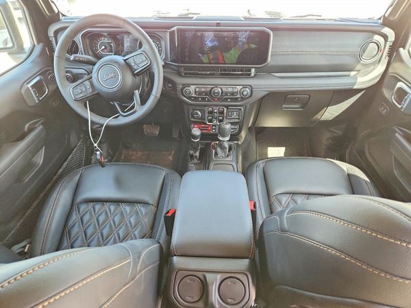 2025 JEEP GLADIATOR
