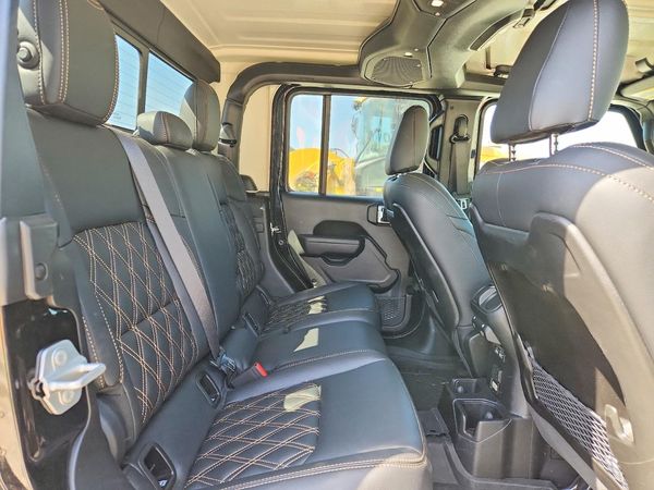 2025 JEEP GLADIATOR