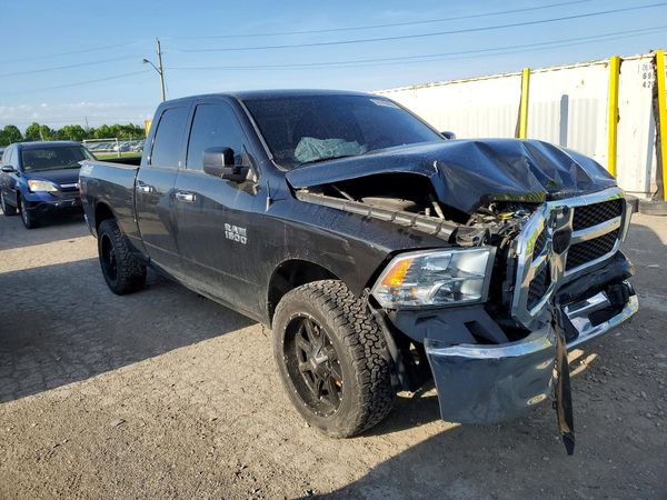 2017 RAM 1500 SLT