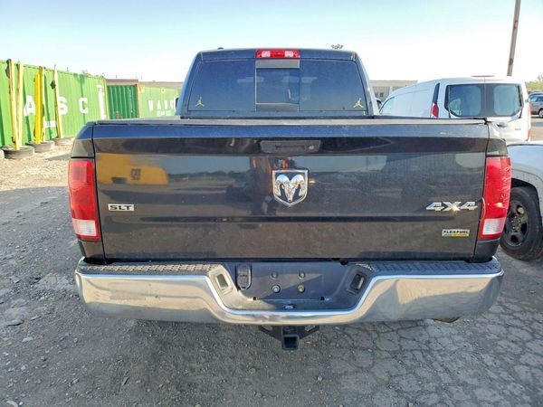 2017 RAM 1500 SLT
