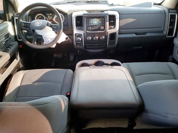 2017 RAM 1500 SLT