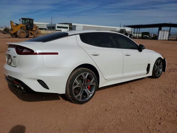 2019 KIA STINGER