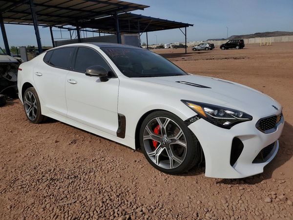 2019 KIA STINGER