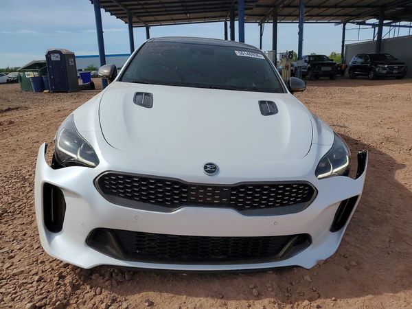 2019 KIA STINGER